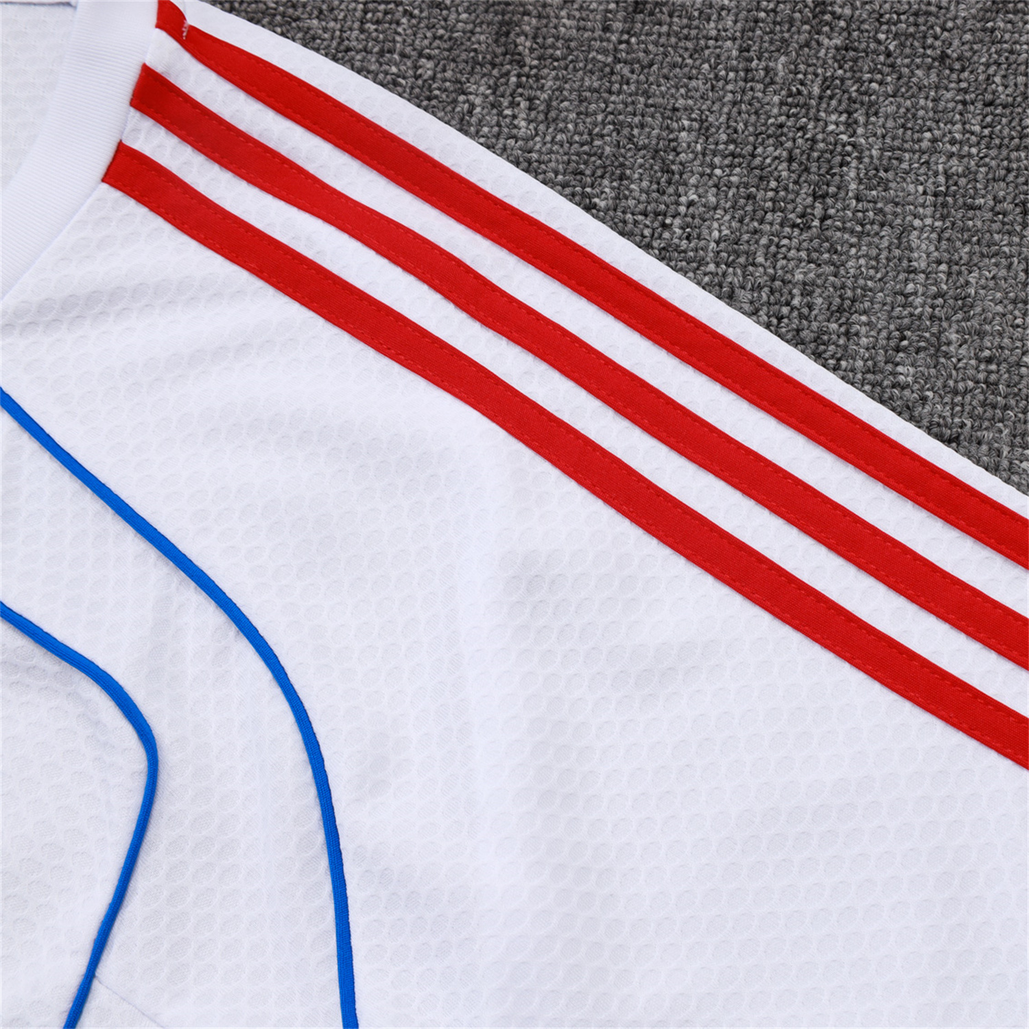 TKH-turbokithub-Bayern Munich 25-26 Short-Sleeve Training Set - White Throwback Top & Grey Shorts