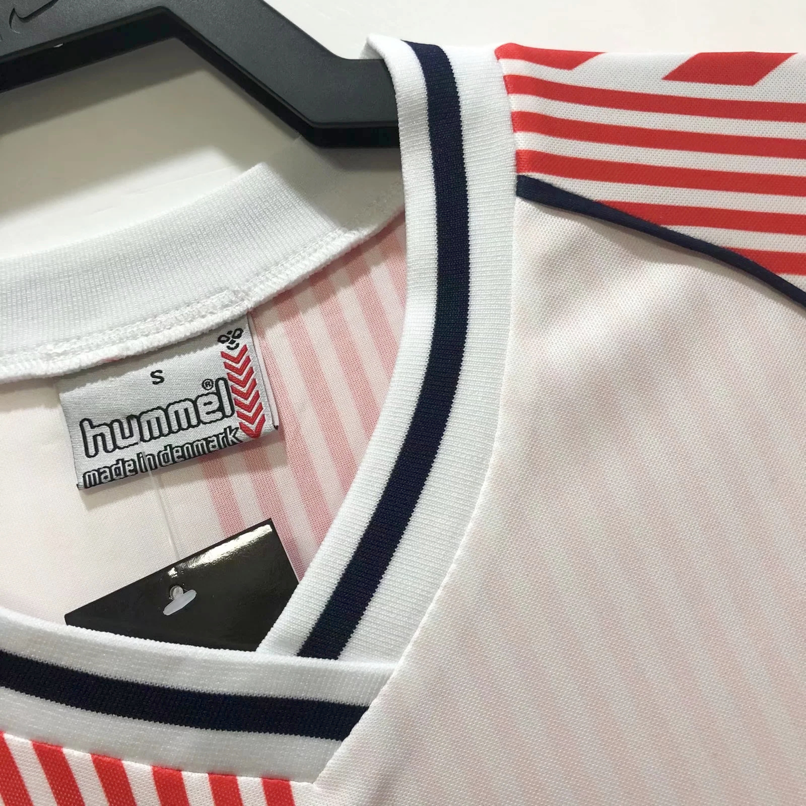TKH-turbokithub-Retro Denmark 1986 Away Stadium Jersey
