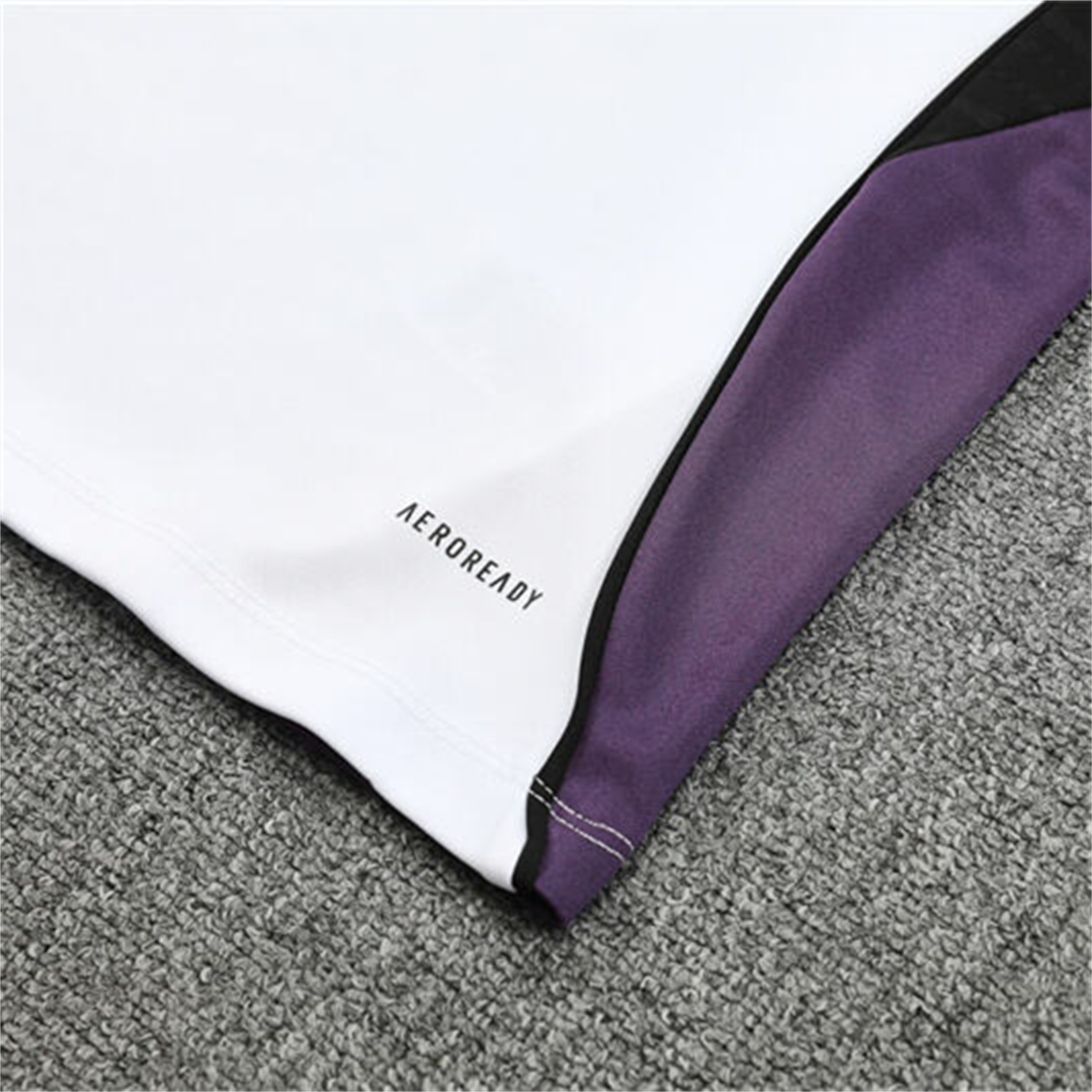 TKH-turbokithub-Manchester United 25-26 Kids Long Sleeve Training Set - White Top & Black Pants