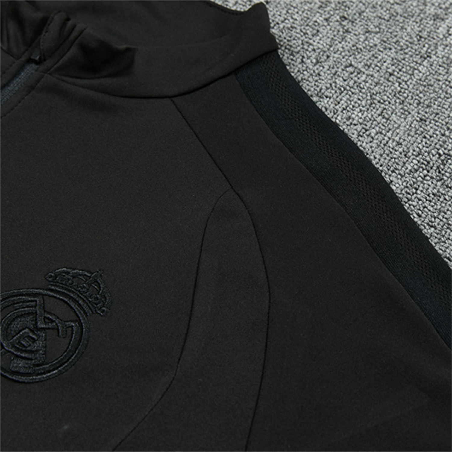 TKH-turbokithub-Real Madrid 26-27 Long Sleeves Training Set - Pure Black Top And Pants