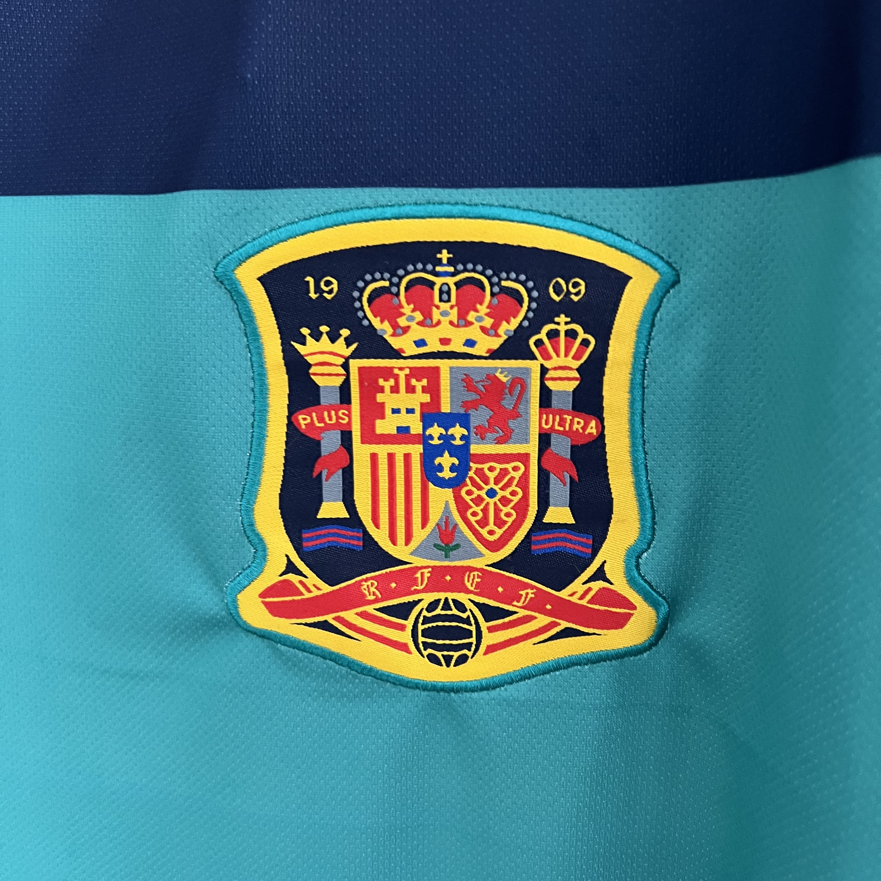 TKH-turbokithub-Retro Spain 2010 Green Goalkeeper Jersey