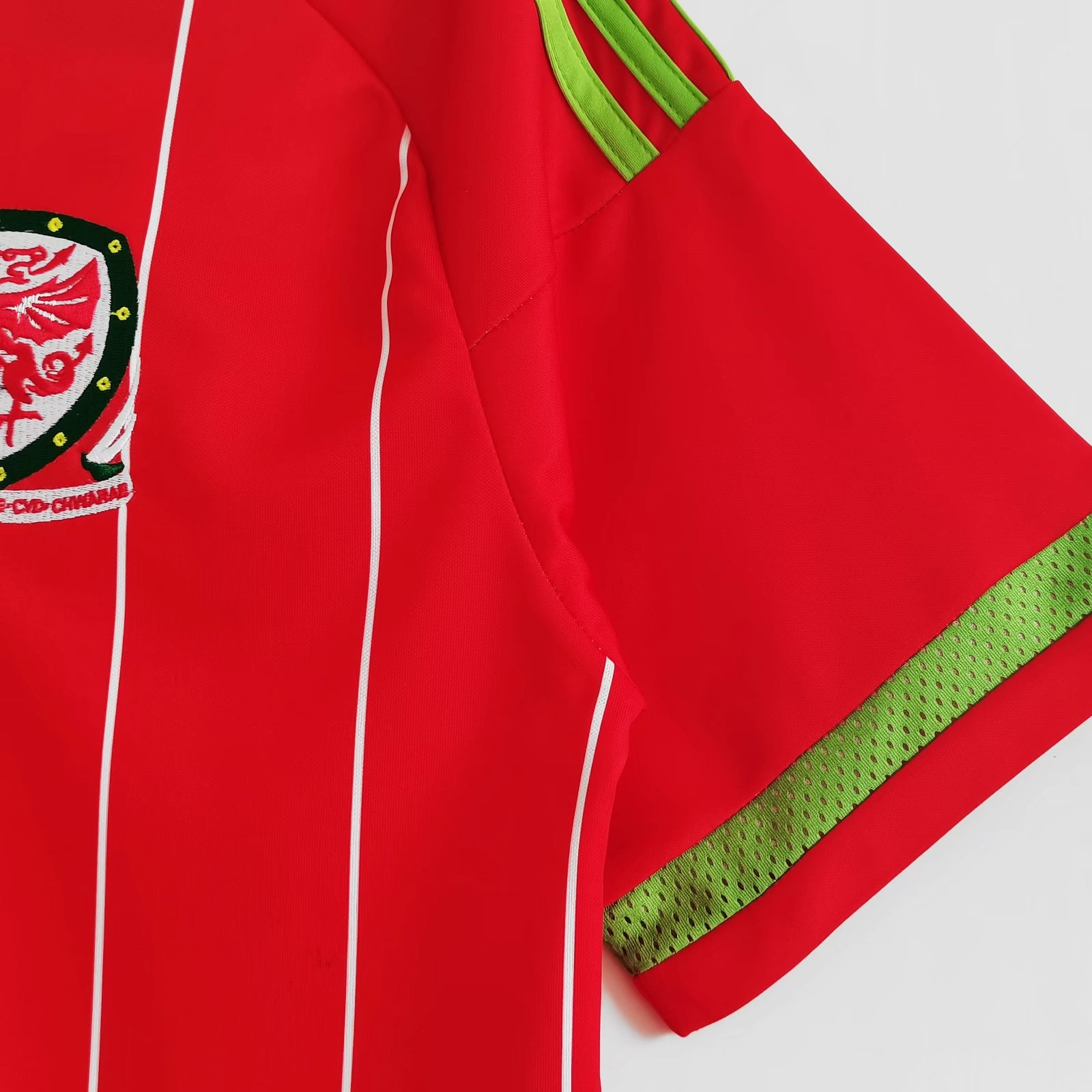 TKH-turbokithub-Retro Wales 2015 Home Stadium Jersey