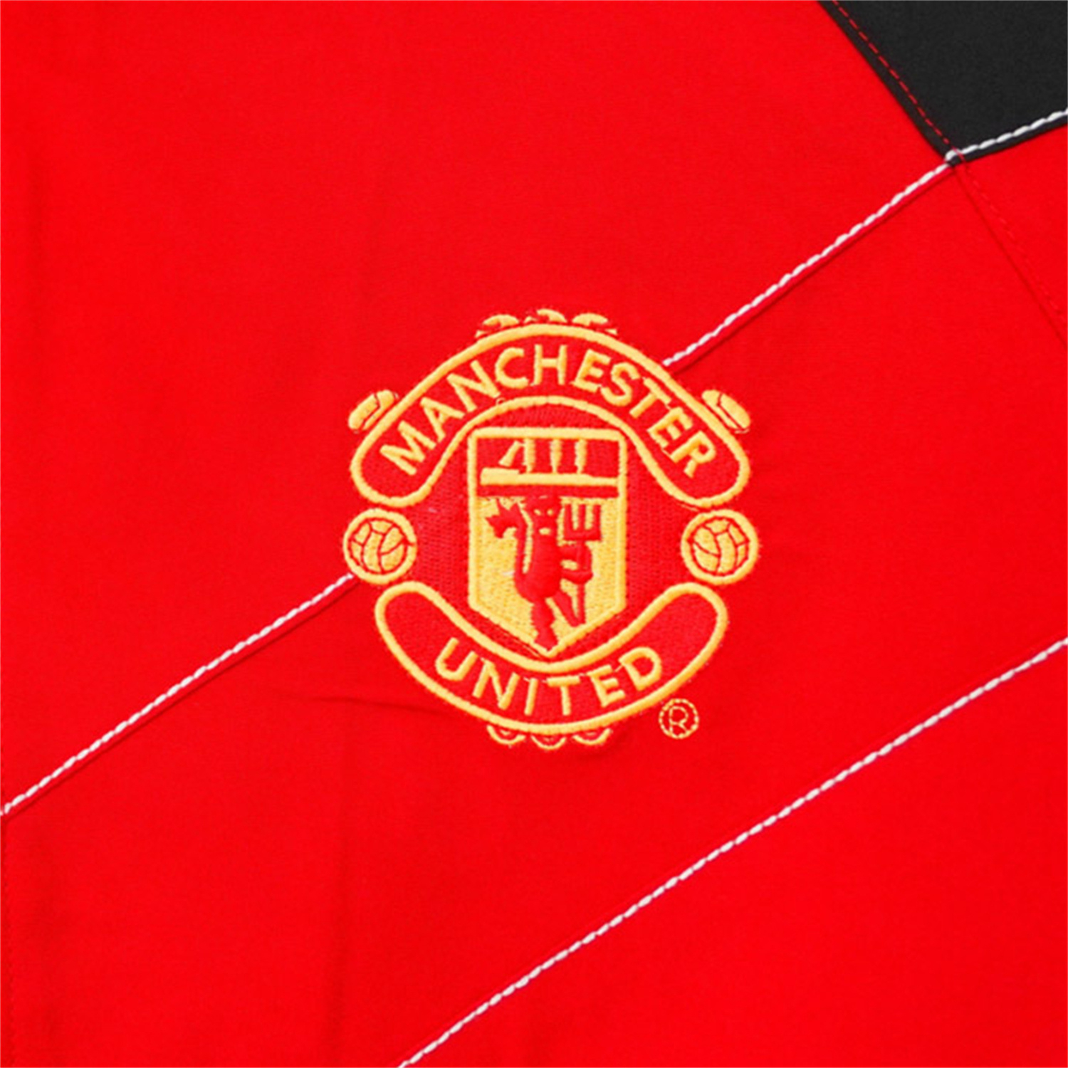 TKH-turbokithub-Retro Manchester United 2006-07 Windbreaker Jacket - Red With Black Sleeve