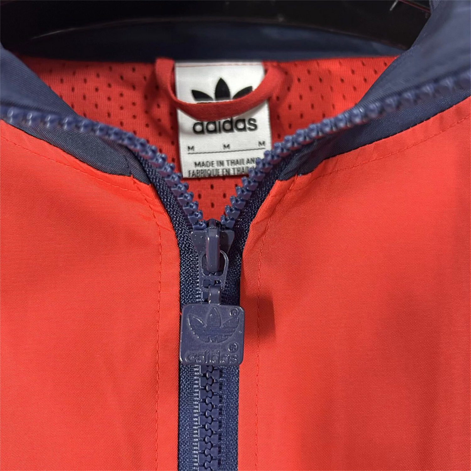 TKH-turbokithub-Arsenal 25-26 Originals Trefoil Windbreaker Jacket - Red