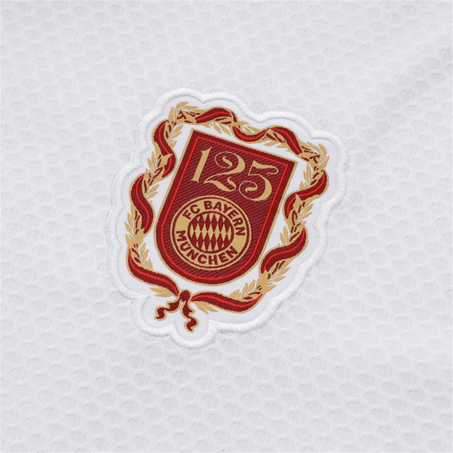 TKH-turbokithub-Bayern Munich 2025 125th Anniversary Short-Sleeve Training Set - White Top and Shorts