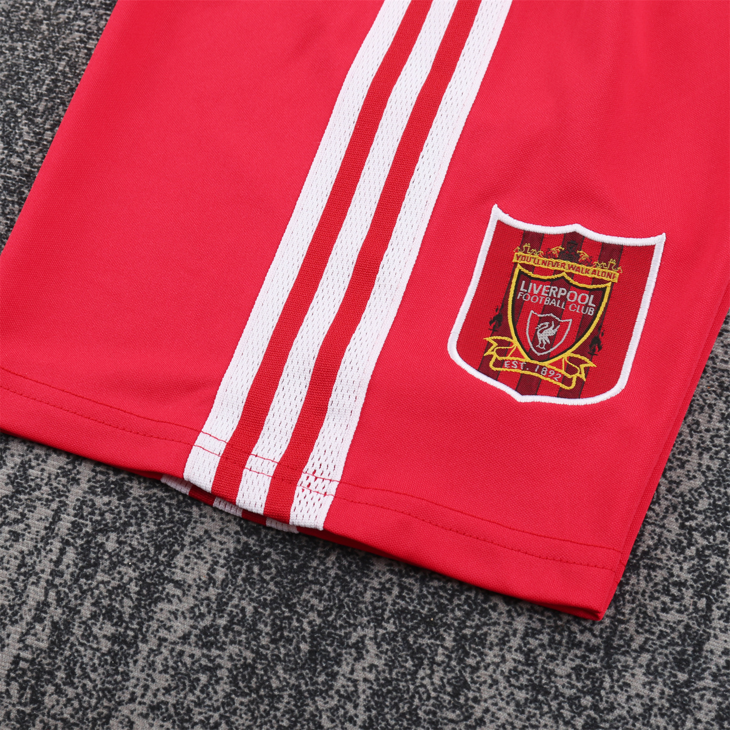 TKH-turbokithub-Retro Liver.pool 1995-96 Home Kids Kit