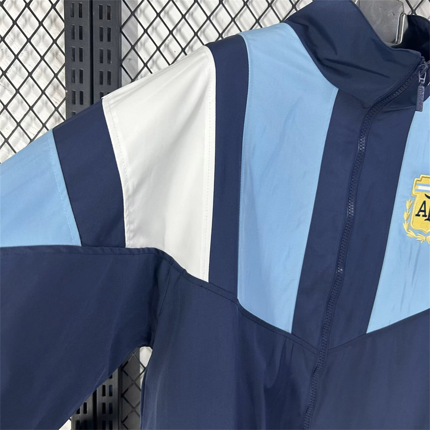 TKH-turbokithub-Argentina 2026 EQT Windbreaker Jackety - Blue