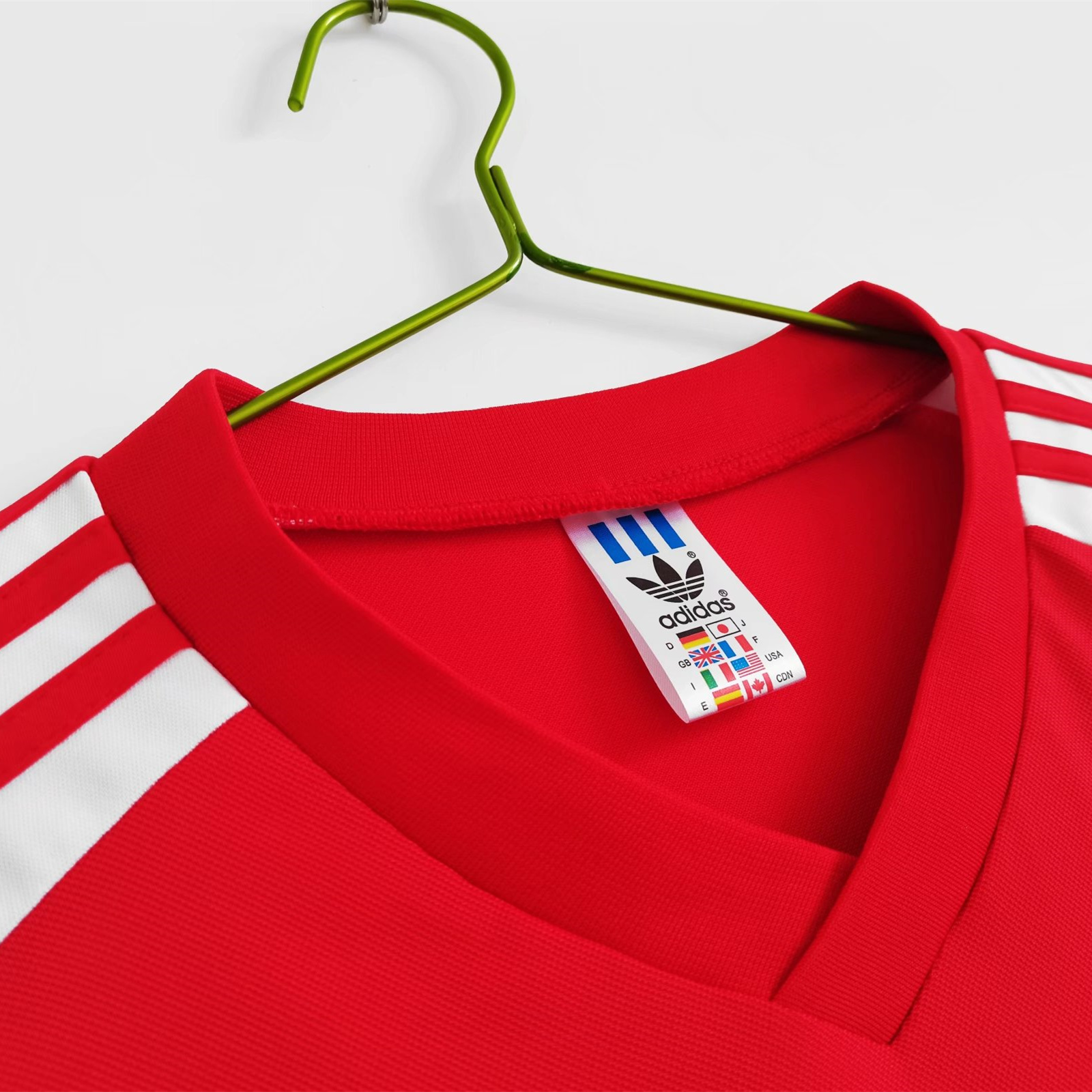 TKH-turbokithub-Retro Wales 1982 Home Stadium Jersey