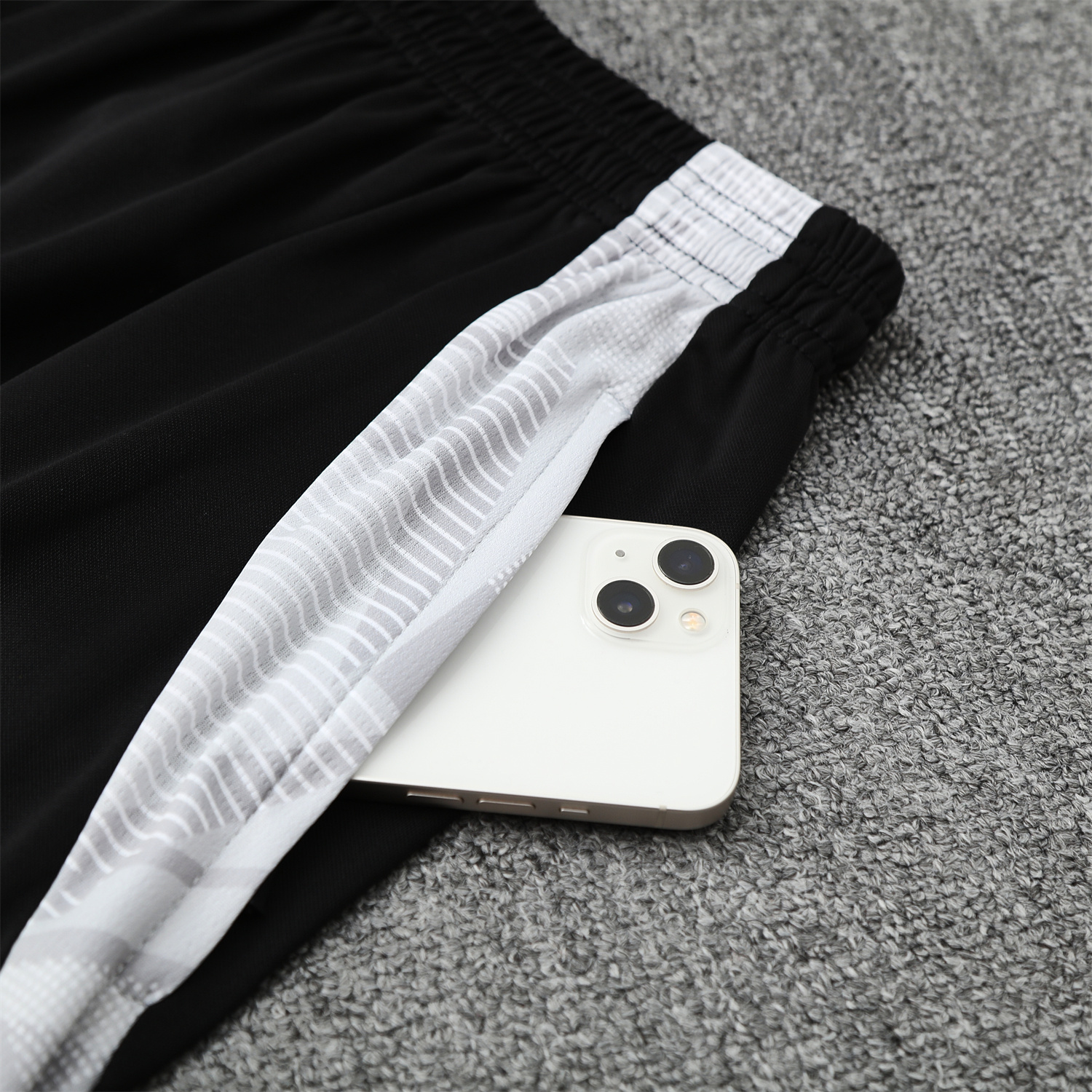 TKH-turbokithub-Real Madrid 25-26 Short-Sleeve Training Set - Pink-Black Dragon Top & Black-White Shorts