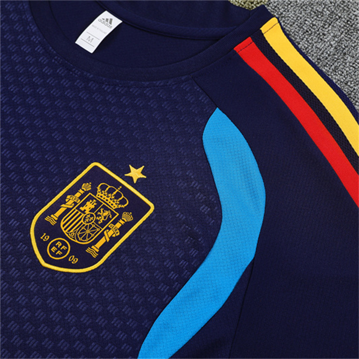 TKH-turbokithub-Spain 2026 Kids Short-Sleeve Training Set - Royal Blue Top & Shorts