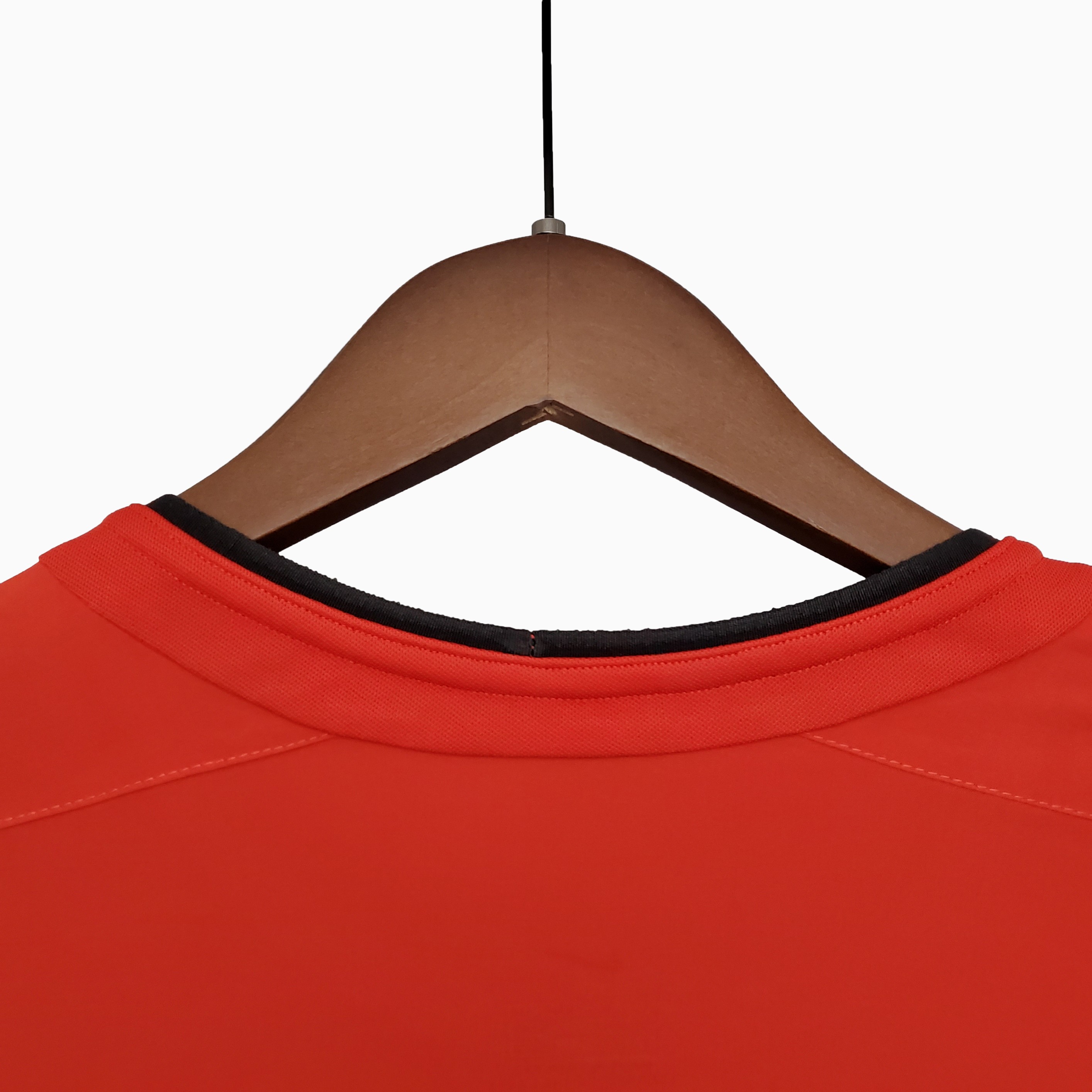 TKH-turbokithub-Retro Manchester United 04-06 Home Jersey
