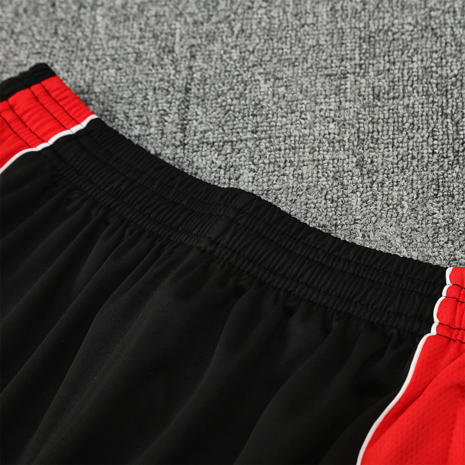 TKH-turbokithub-Manchester United 25-26 Short-Sleeve Training Set - Red Edge White Top & Black Shorts