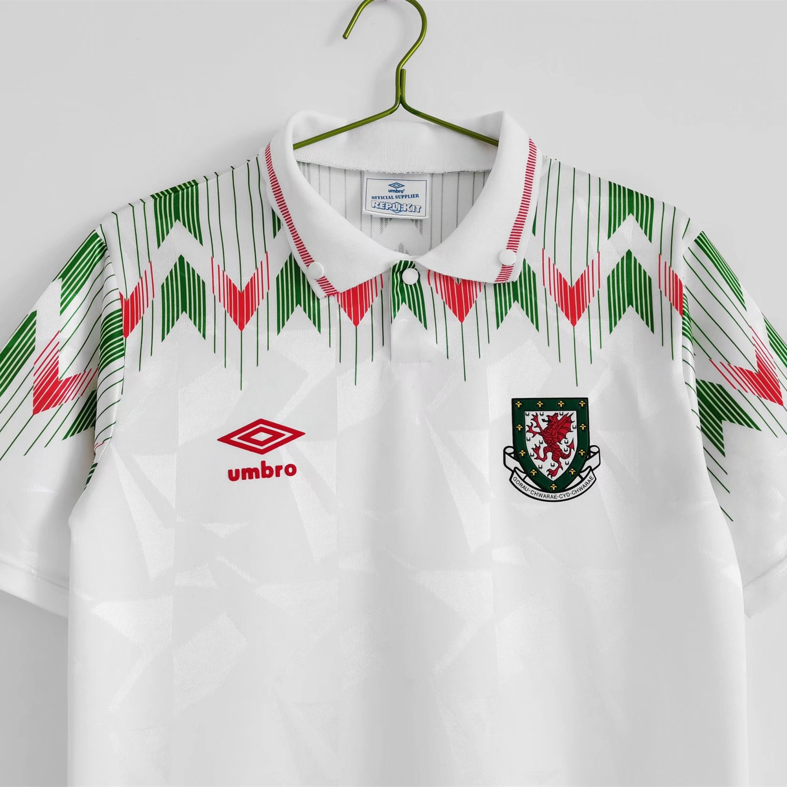 TKH-turbokithub-Retro Wales 1990-92 Away Stadium Jersey