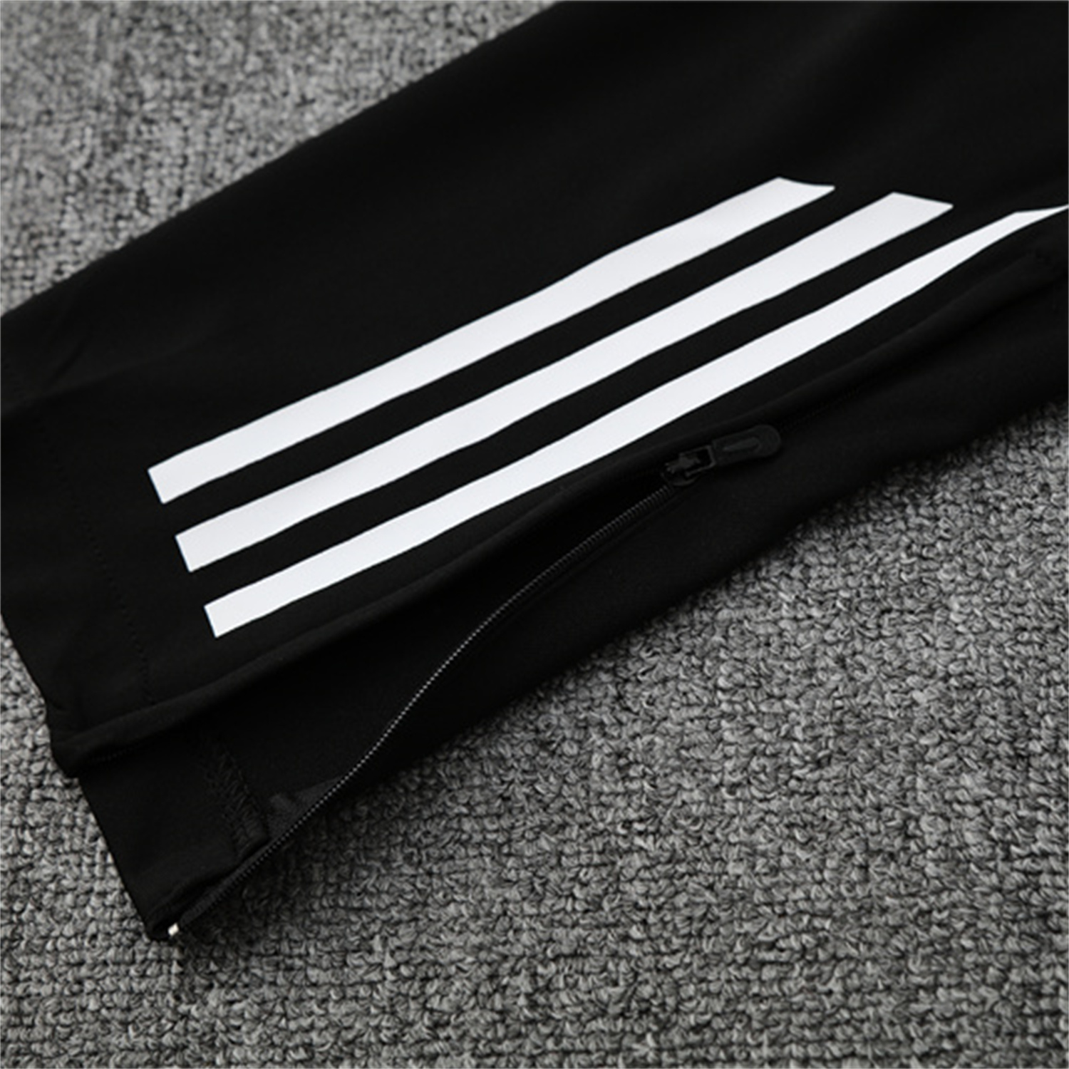 TKH-turbokithub-INT M.A.M 25-26 Kid Long Sleeves Training Set - Black Top & Black Pants