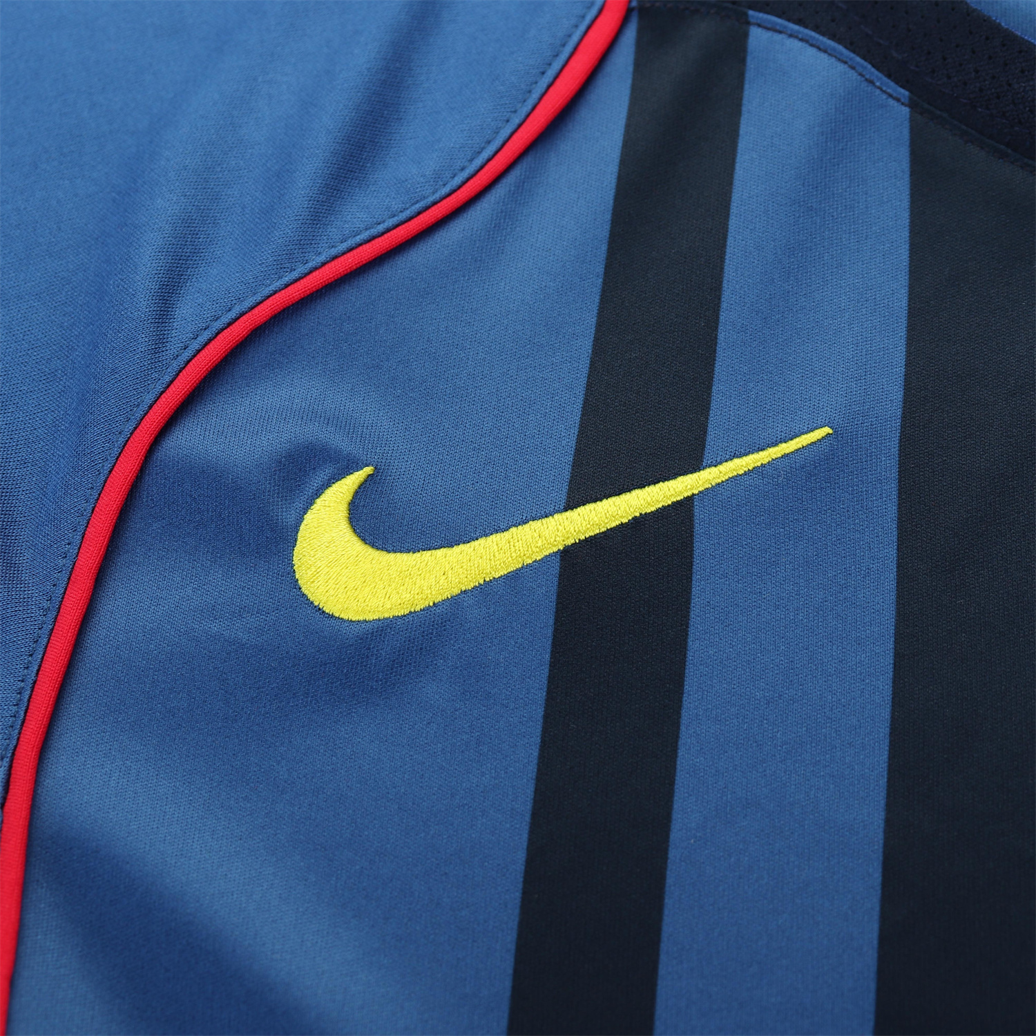 TKH-turbokithub-Retro Barcelona 2004-05 Away Kids Kit