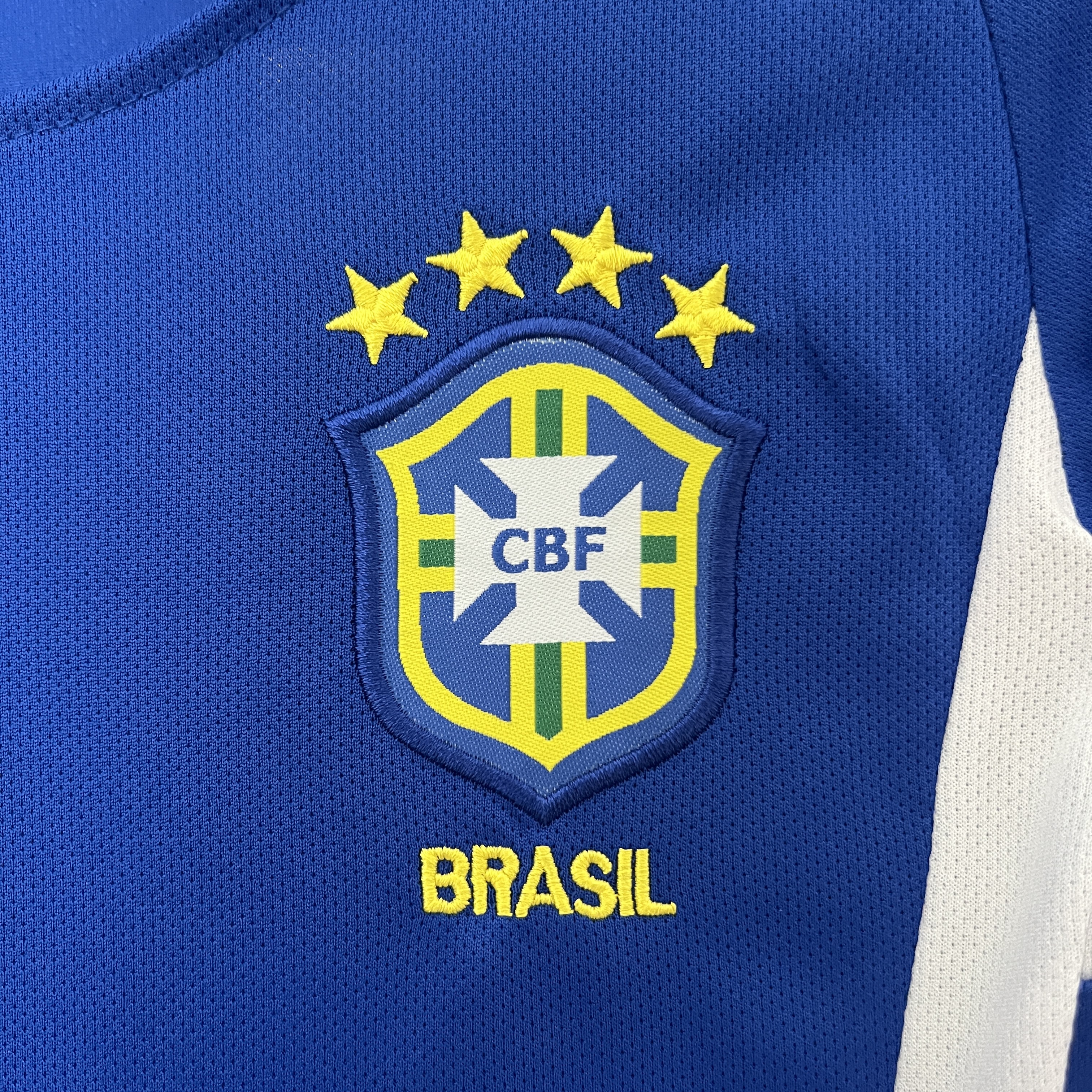 TKH-turbokithub-Retro Brazil 2002 Away Stadium Kids Kit