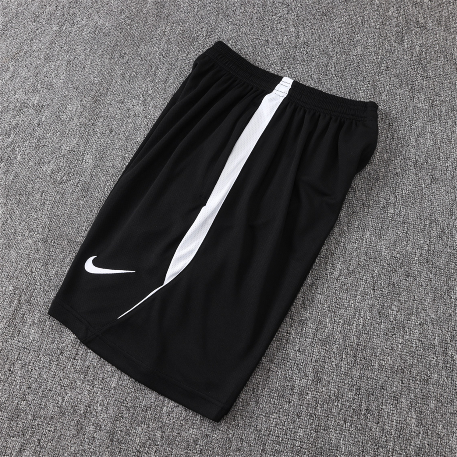 TKH-turbokithub-Paris Saint-Germain PSG 26-27 Short-Sleeve Training Set - White Border Black Top & Shorts