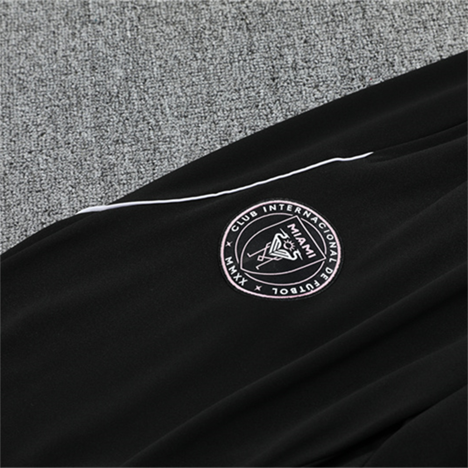 TKH-turbokithub-INT M.A.M 25-26 Long Sleeves Training with Black Sponsors Set - Pink Top & Black Pants