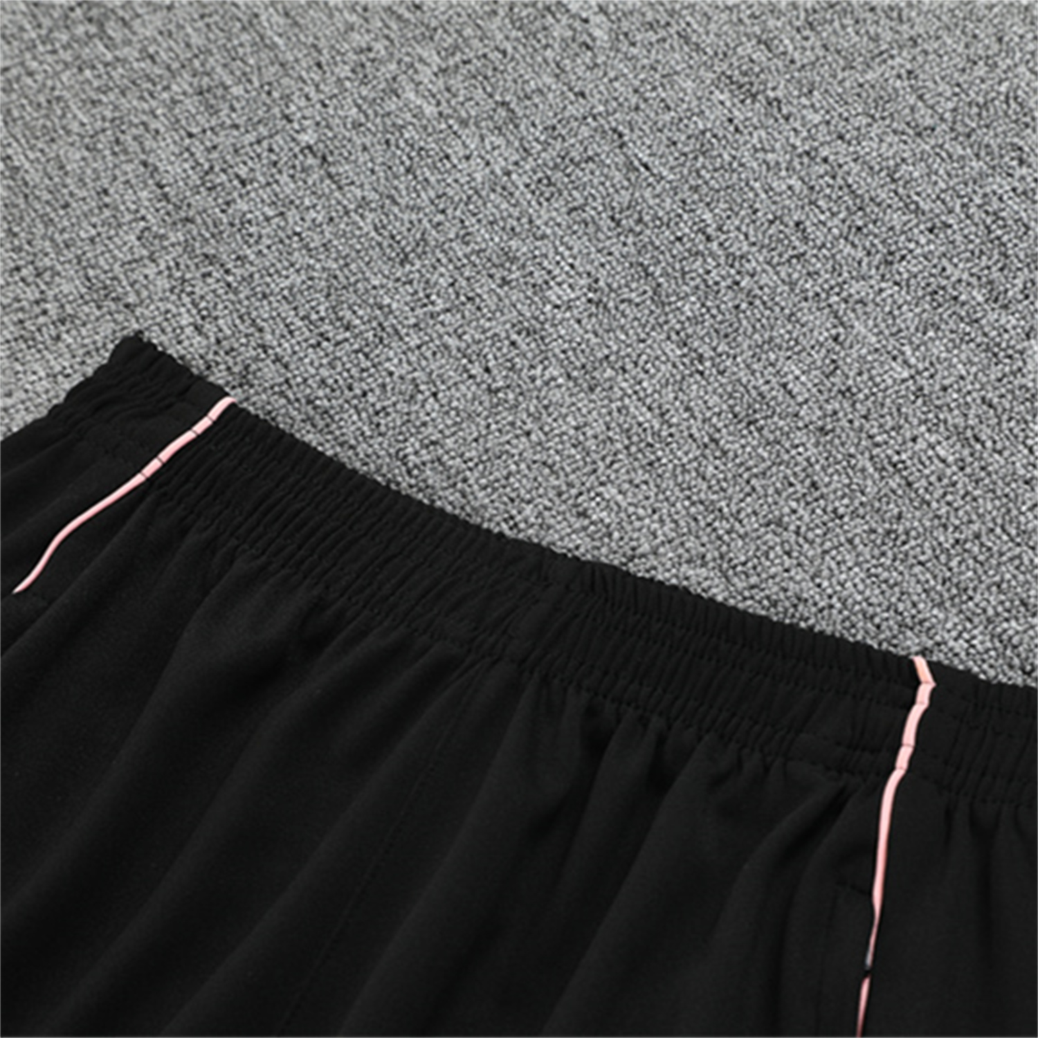TKH-turbokithub-Juventus 25-26 Long Sleeve Training Set - White Top and Black Pants