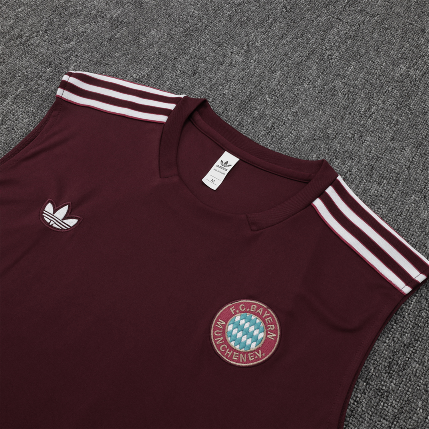 TKH-turbokithub-Bayern Munich 25-26 Throwback Trefoil Vest Training Set - Deep Red
