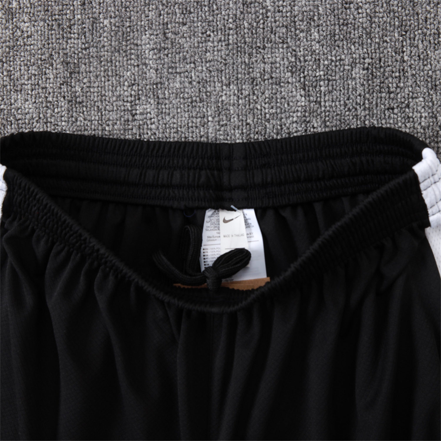TKH-turbokithub-Paris Saint-Germain PSG 26-27 Short-Sleeve Training Set - White Border Black Top & Shorts