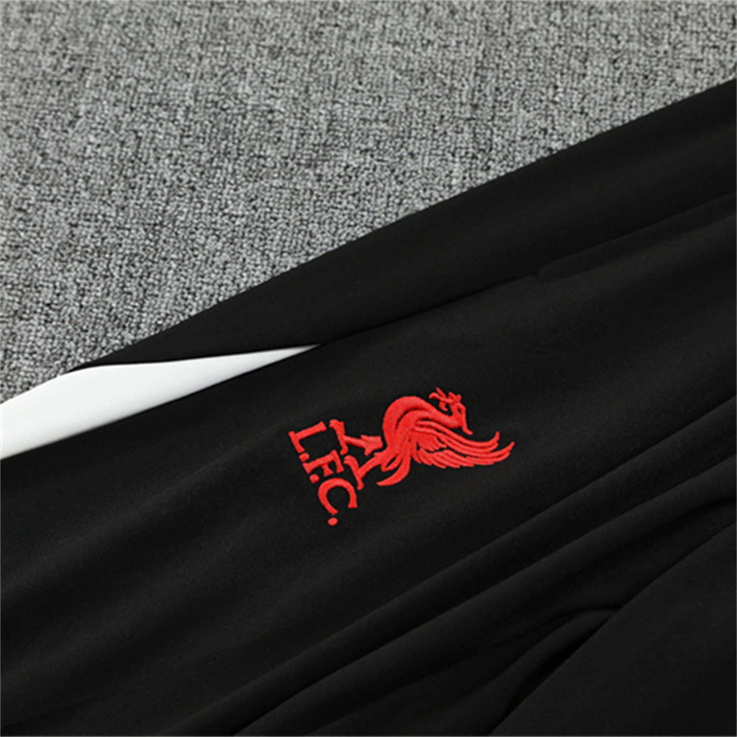 TKH-turbokithub-Liver.pool 25-26 Long Sleeve Training Set - Player Version - White Top & Black Pants