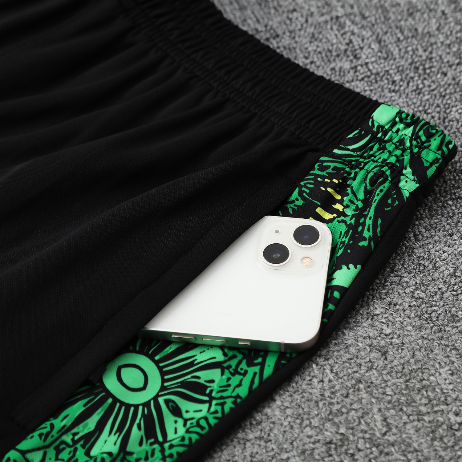 TKH-turbokithub-Brazil 25-26 Green Jesus Statue Vest Training Set - Green Vest & Black Shorts