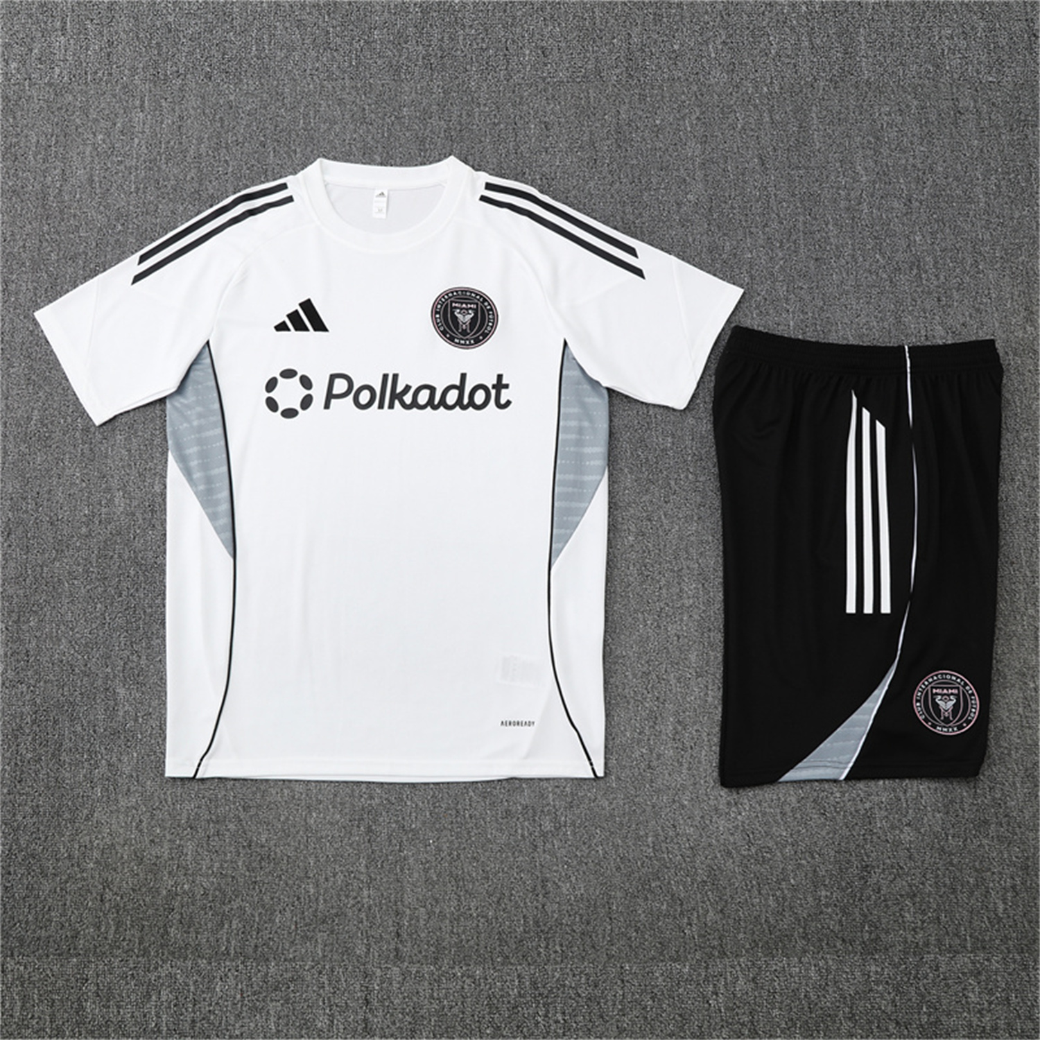 TKH-turbokithub-INT M.A.M 25-26 Short-Sleeve Training Set - White Top and Black Shorts