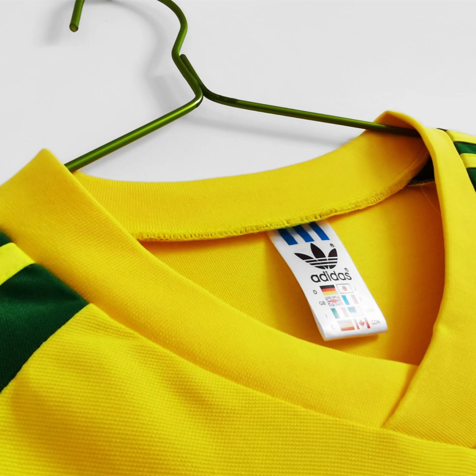 TKH-turbokithub-Retro Wales 1982 Away Stadium Jersey