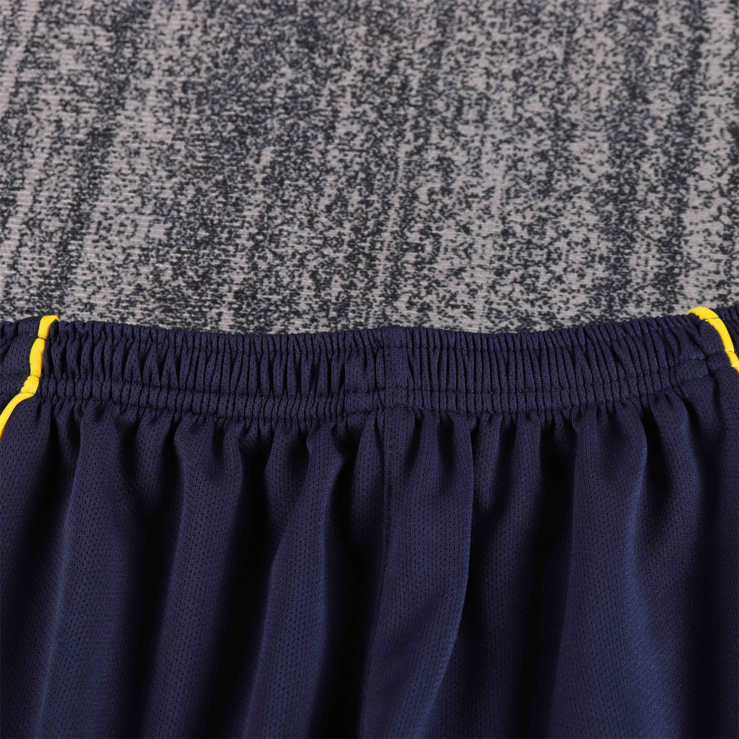 TKH-turbokithub-Retro Liver.pool 2001-02 Away Kids Kit