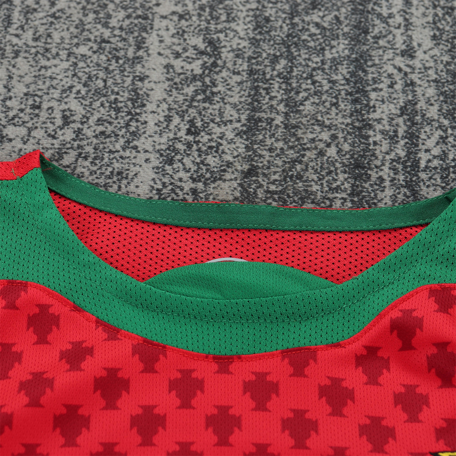 TKH-turbokithub-Retro Portugal 2004 Home Long Sleeves Kids Kit