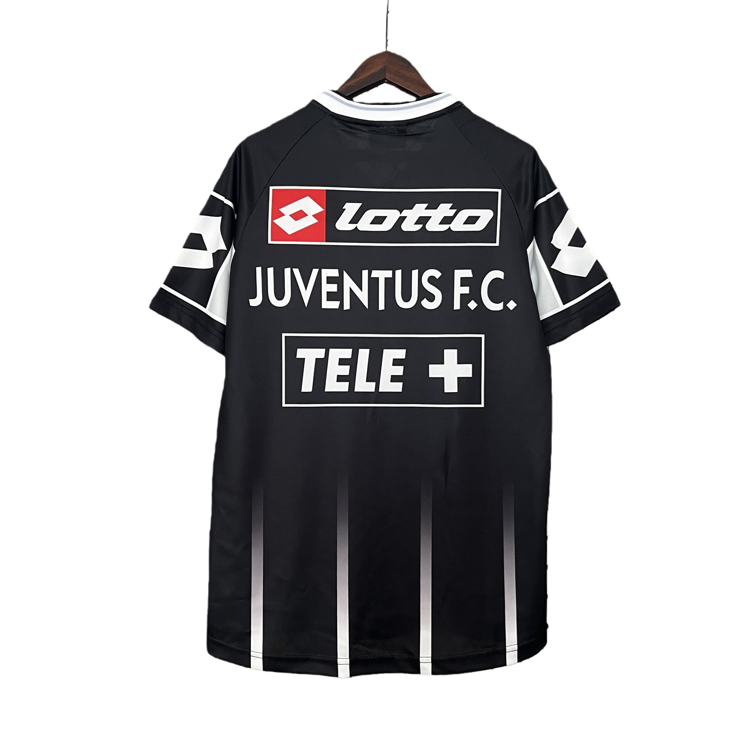 TKH-turbokithub-Retro Juventus 2000-01 Black Training Jersey