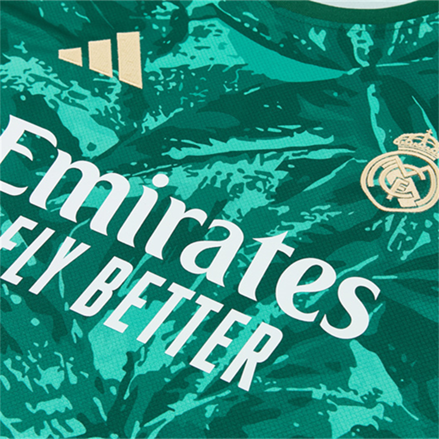TKH-turbokithub-Real Madrid 26-27 Kids Short-Sleeve Training Set - Green Camouflage Top & Green Shorts