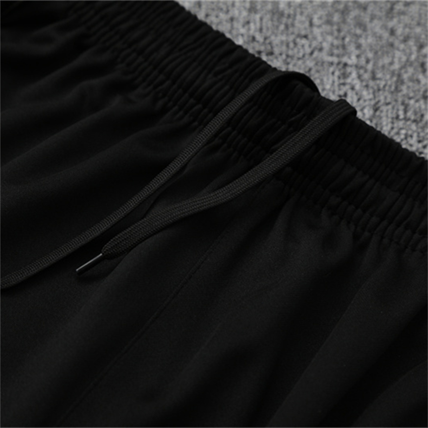 TKH-turbokithub-Liver.pool 25-26 Kids Long Sleeve Training Set - White Top & Black Pants