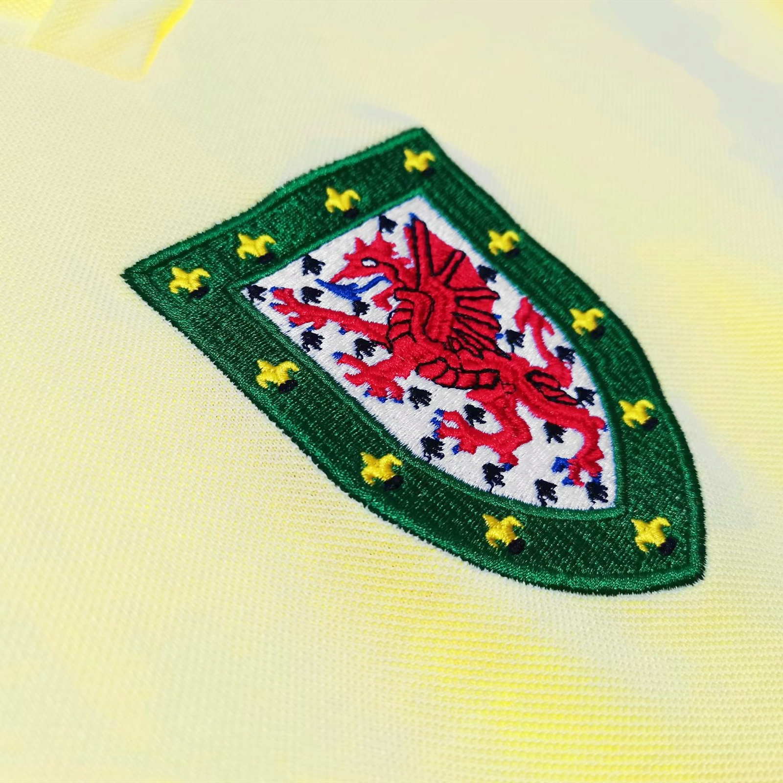 TKH-turbokithub-Retro Wales 1976 Away Stadium Jersey