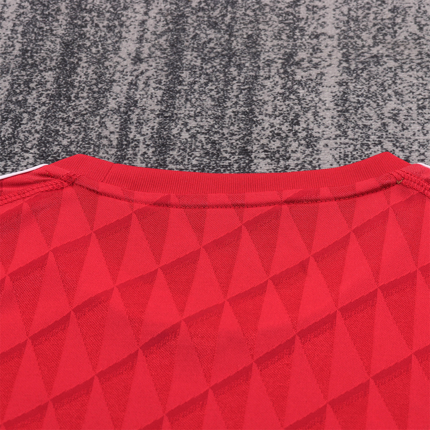 TKH-turbokithub-Retro Liver.pool 2010-11 Home Kids Kit