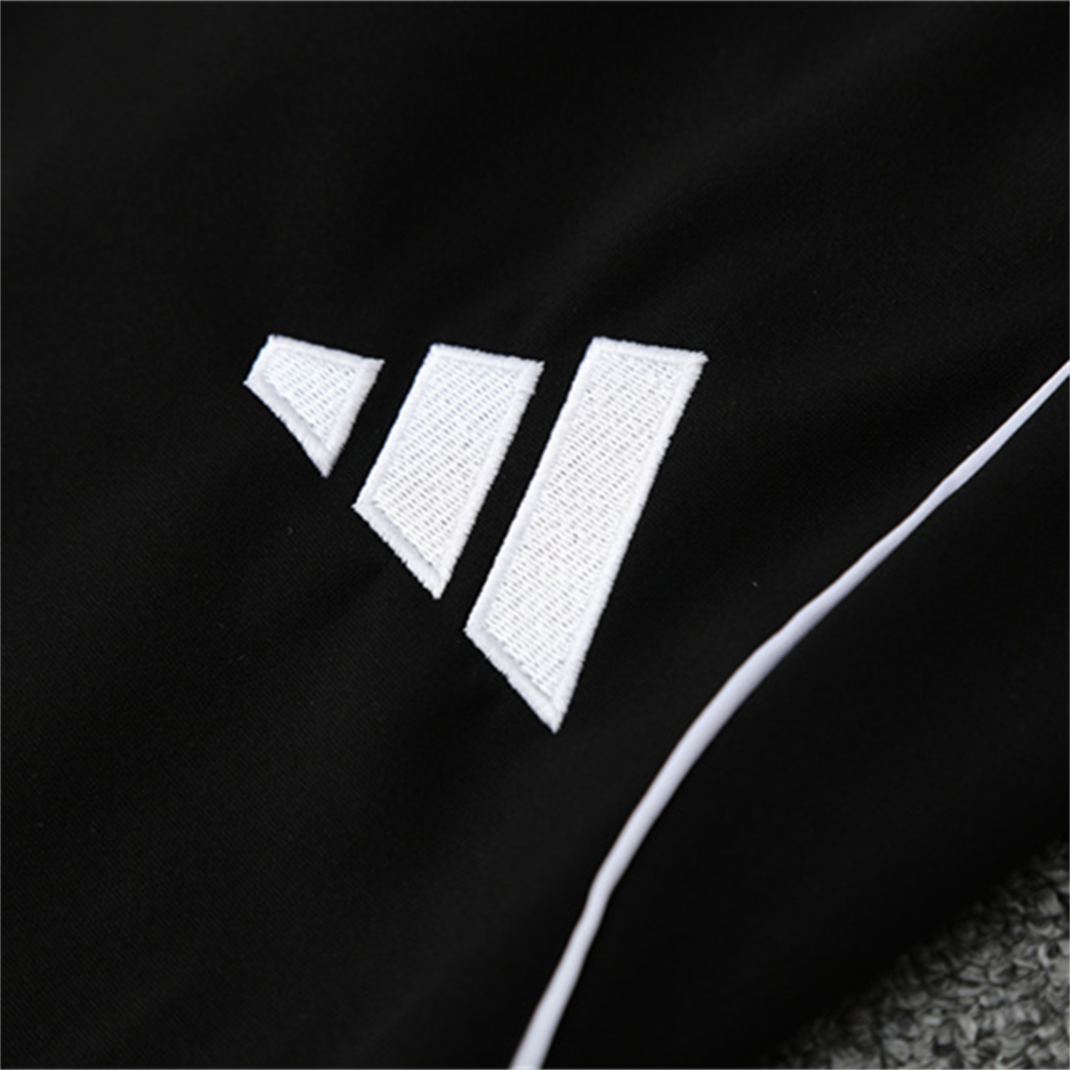 TKH-turbokithub-INT M.A.M 25-26 Kid Long Sleeves Training Set - Black Top & Black Pants