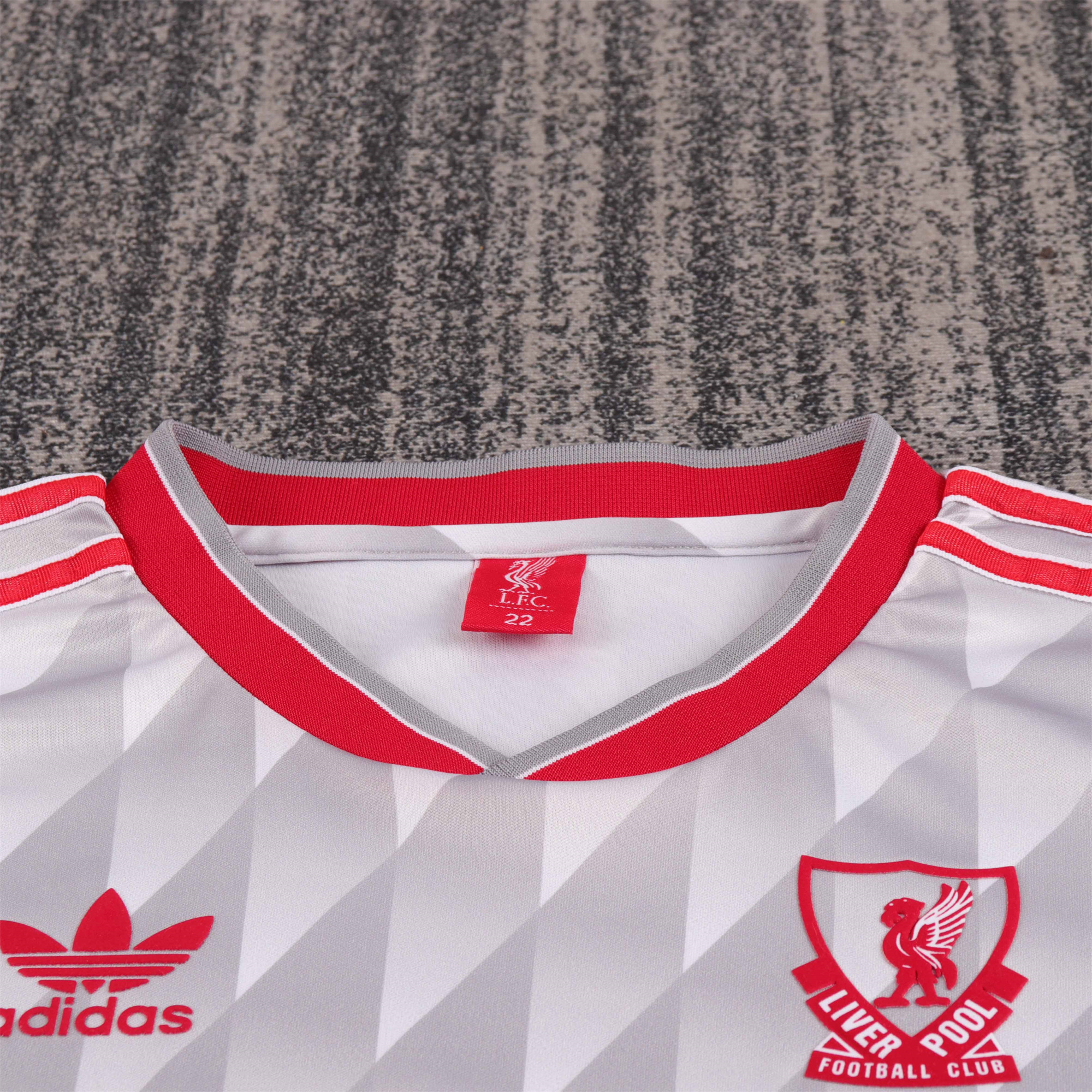 TKH-turbokithub-Retro Liver.pool 1989-91 Away Kids Kit