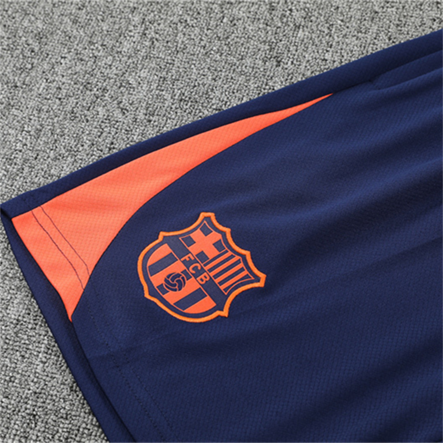 TKH-turbokithub-Barcelona 25-26 Kids Short-Sleeve Training Set - Red Blue Line Top & Blue Shorts