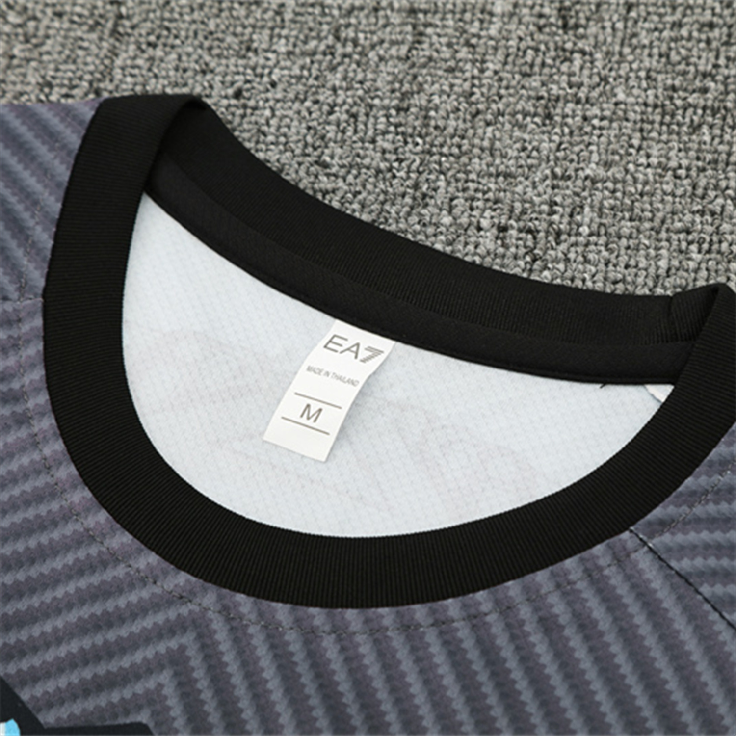 TKH-turbokithub-Napoli 25-26 Short-Sleeve Training Set - Gray Mecha Top & Black Shorts