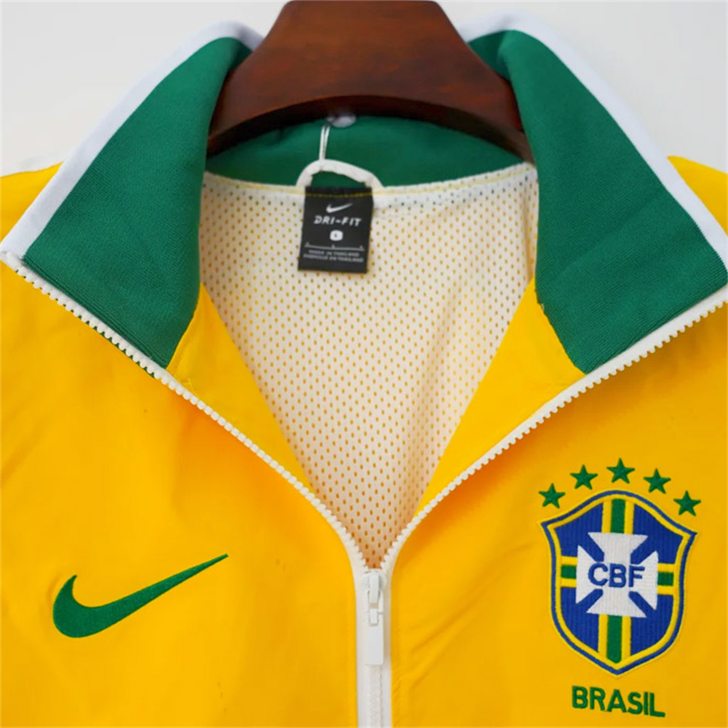 TKH-turbokithub-Retro Brazil 2010-11 Home Windbreaker Jacket - Yellow Green
