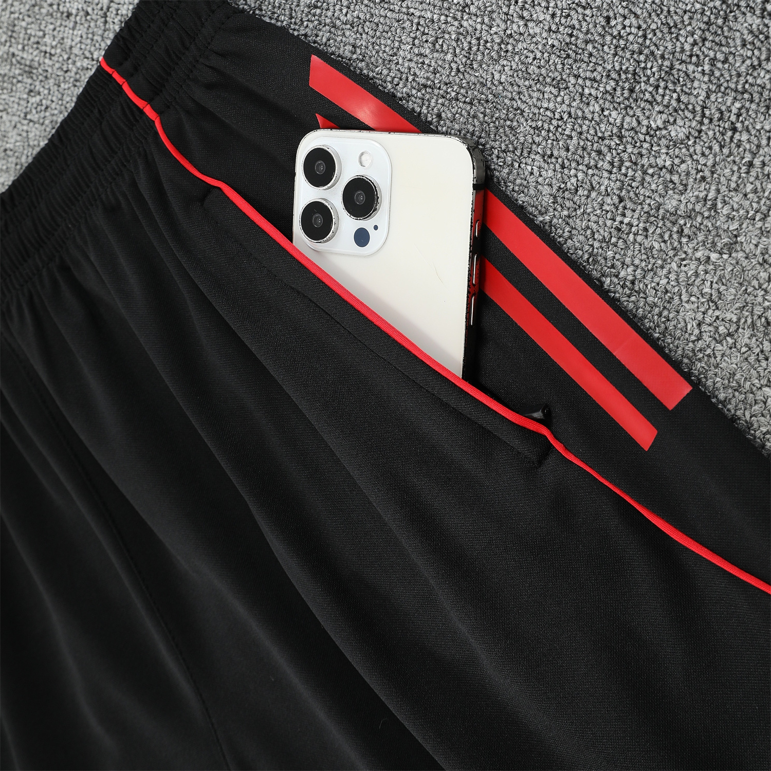 TKH-turbokithub-Manchester United 25-26 Vest Training Set - Pure Red Vest & Black Shorts