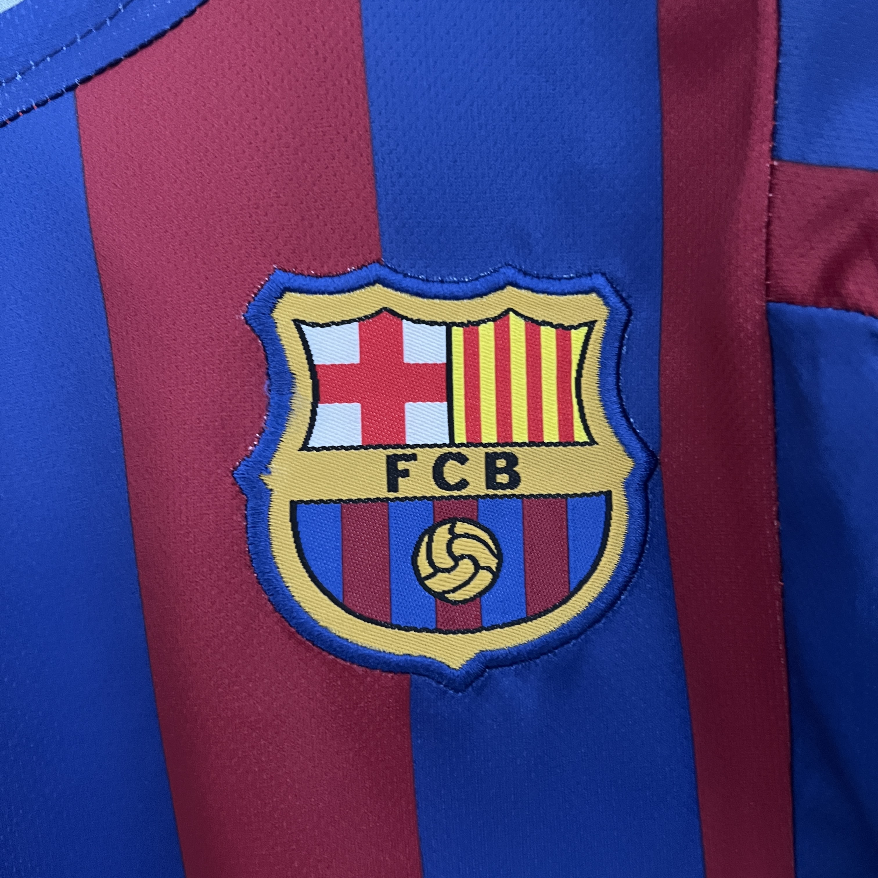 TKH-turbokithub-Retro Barcelona 2005-06 Home Stadium Kids Kit