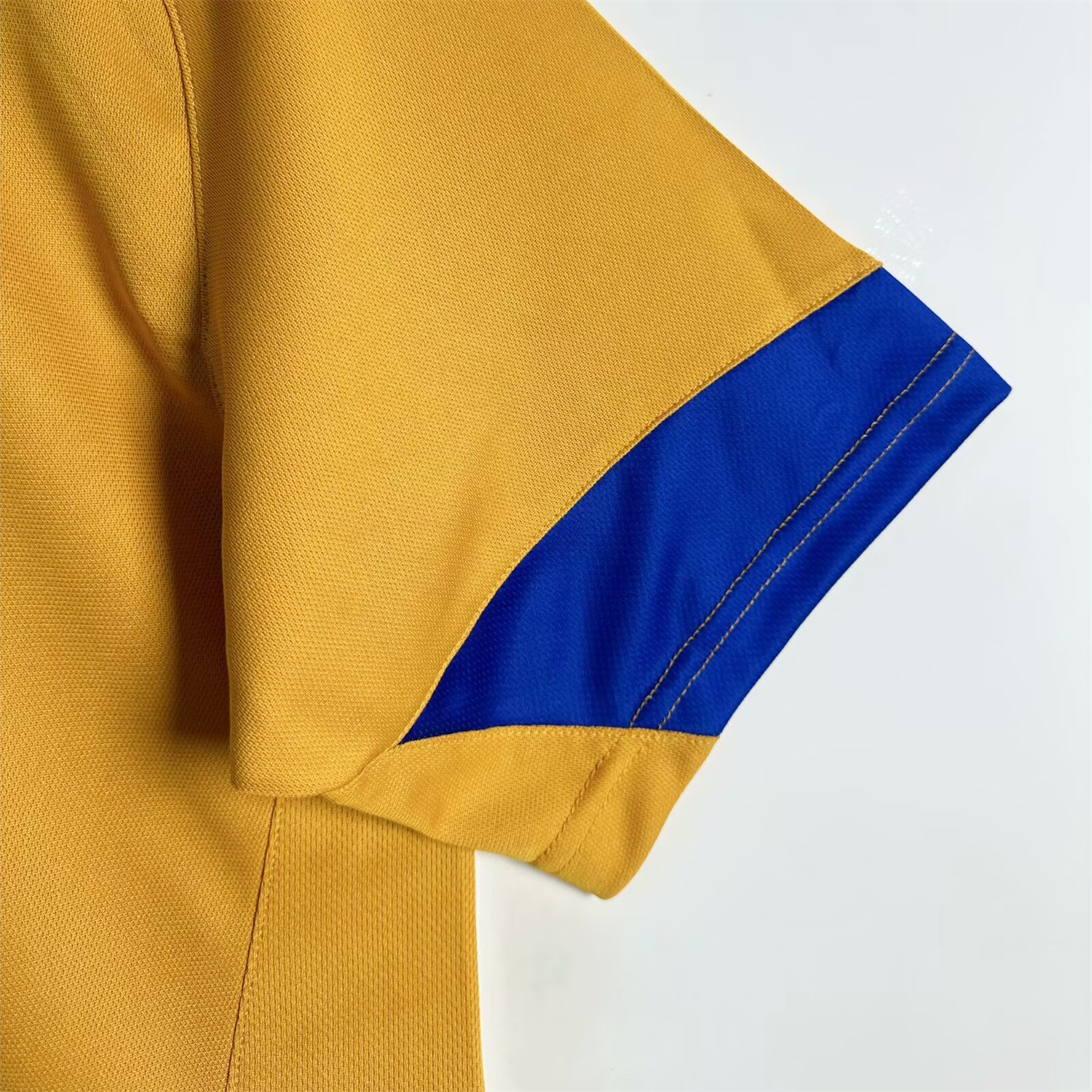 TKH-turbokithub-Retro Juventus 2005-06 Third Jersey