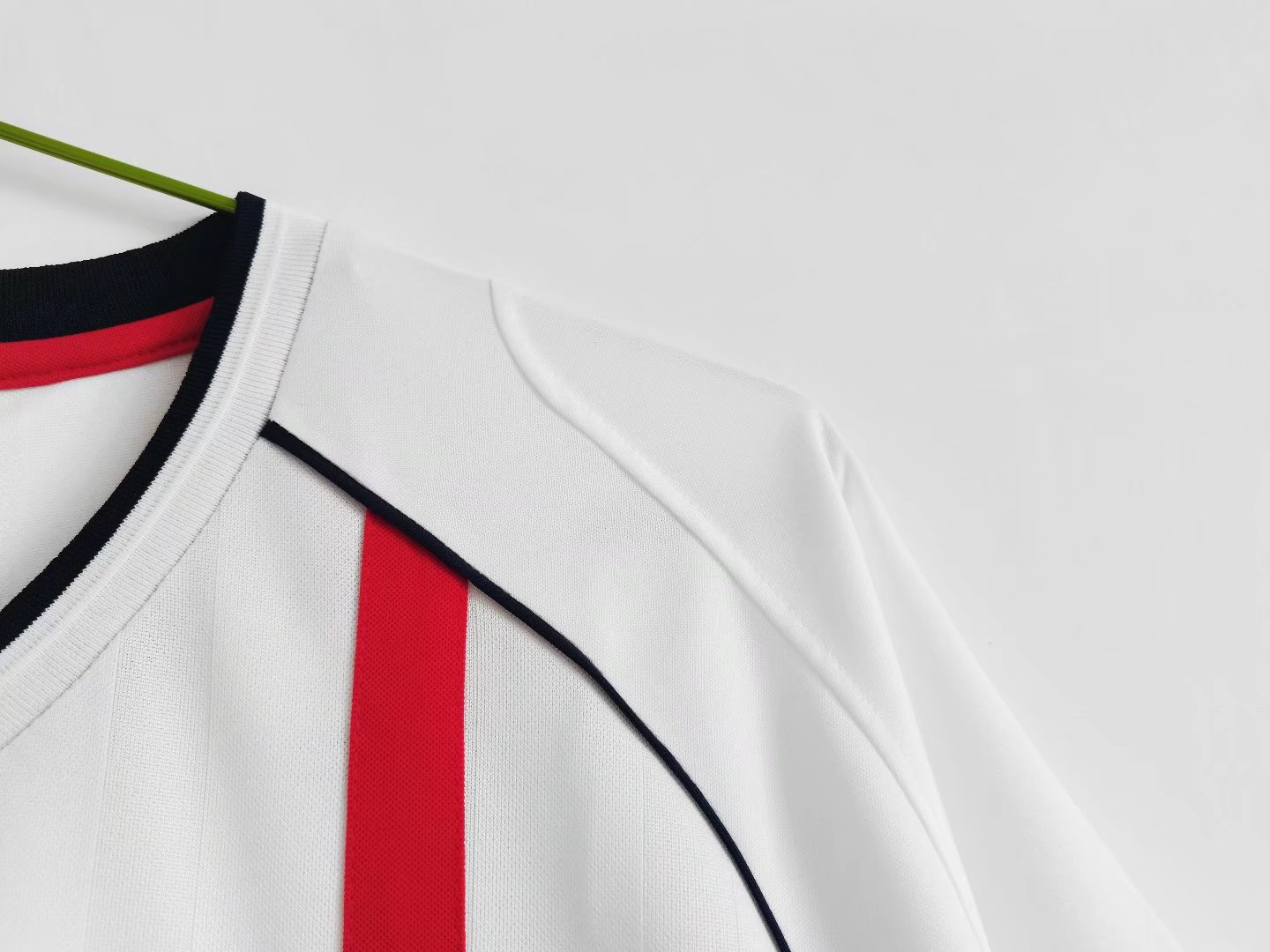 TKH-turbokithub-Retro England 2002 Home Stadium Jersey
