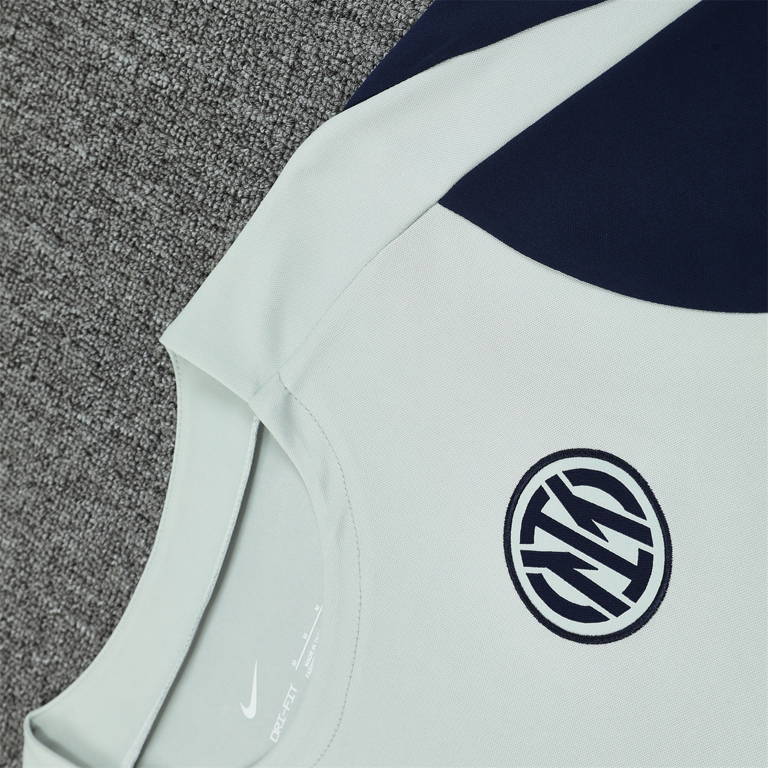 TKH-turbokithub-Inter Milan 25-26 Short-Sleeve Training Set - Blue Sleeve White Top & Blue Shorts